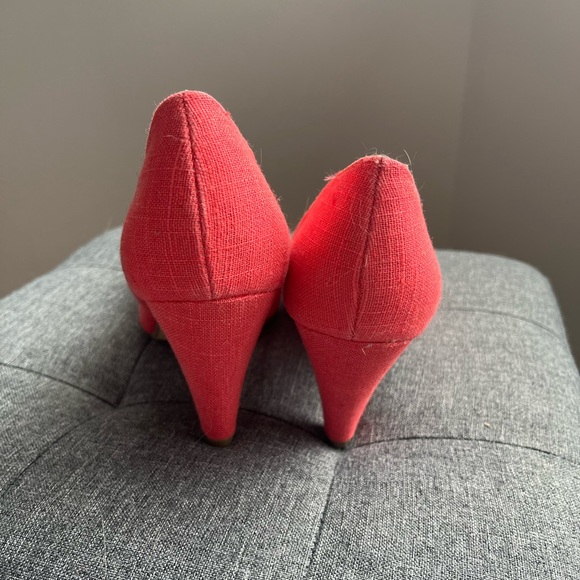 Call It Spring Heels, size 8, coral, storage box included! - Picture 2 of 6
